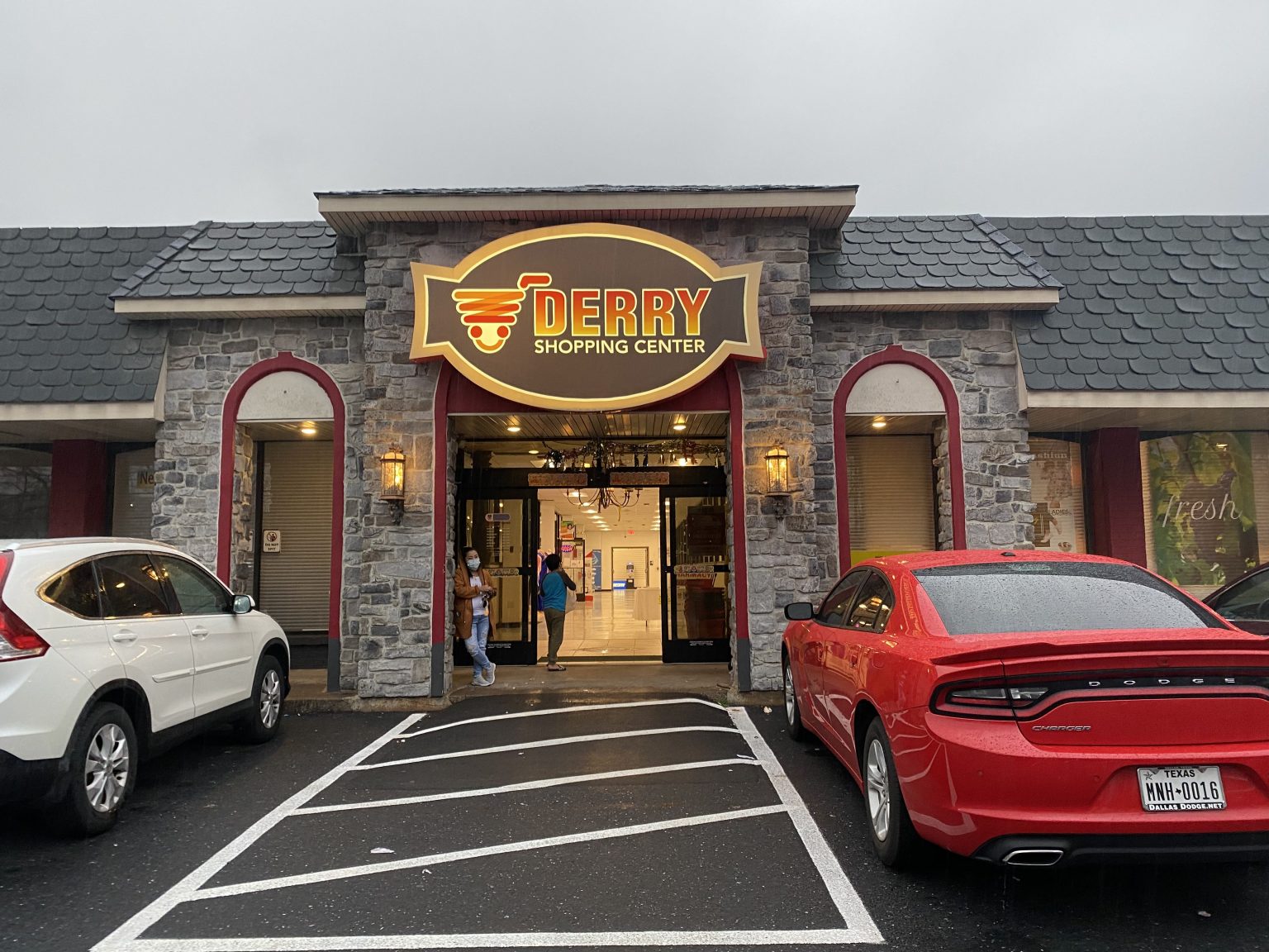 Derry shopping center 